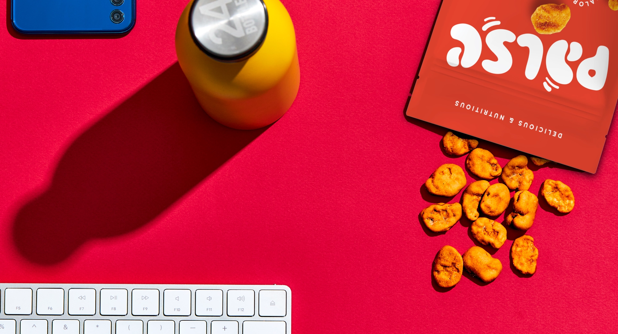 Pulse προϊόν σε κόκκινο φόντο